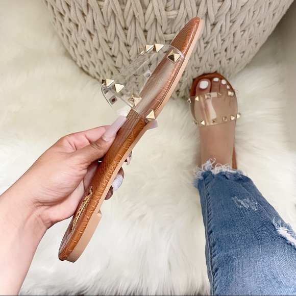 NEW Lina Stud Sandal - Picture 3 of 6